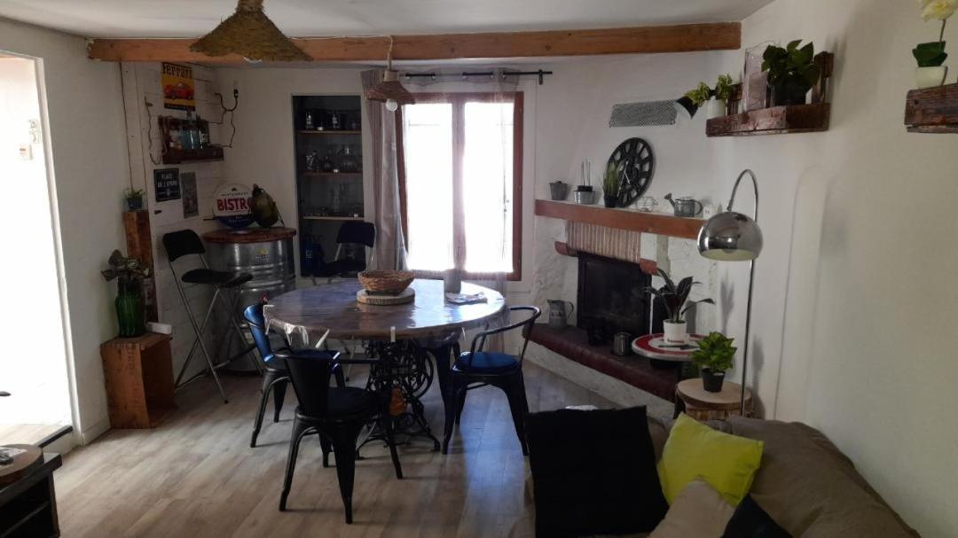Location De Vacances Var 83 Chez Mimmo La Verdière Eksteriør billede